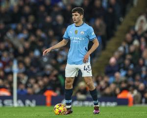 开云体育APP下载-曼晚：胡桑诺夫缺阵不是因为受伤，瓜迪奥拉为他进行了轮休